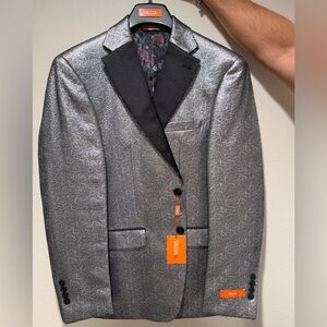 TALLIA Silver Textured Blazer with Black Peak Lapel